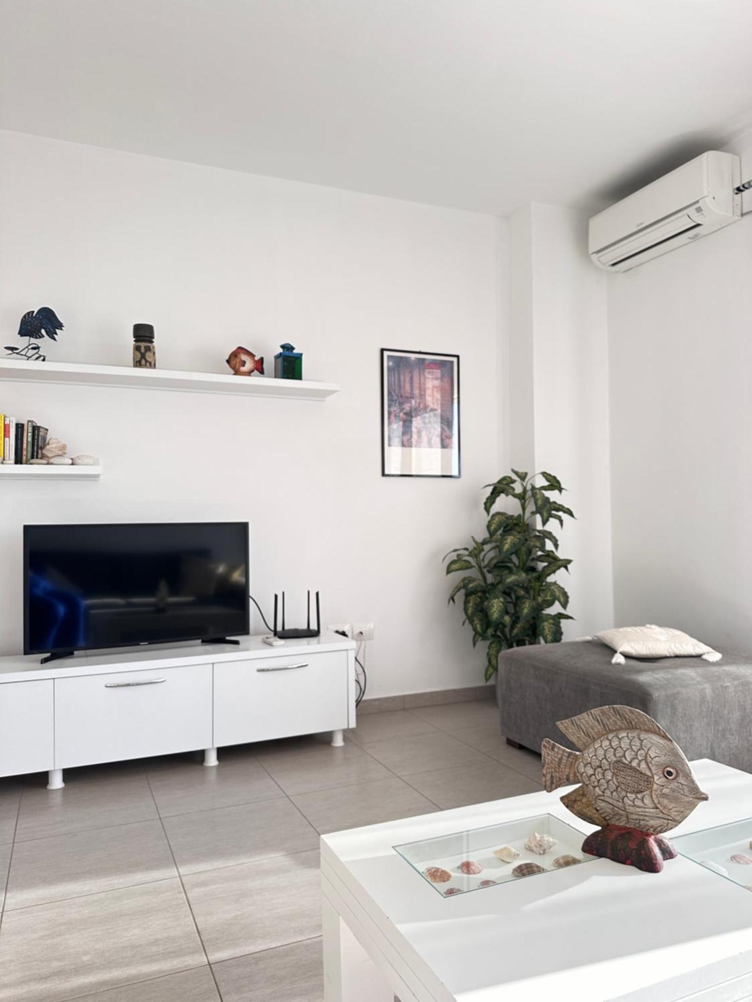 Bay View Apartment Σαράντα Εξωτερικό φωτογραφία